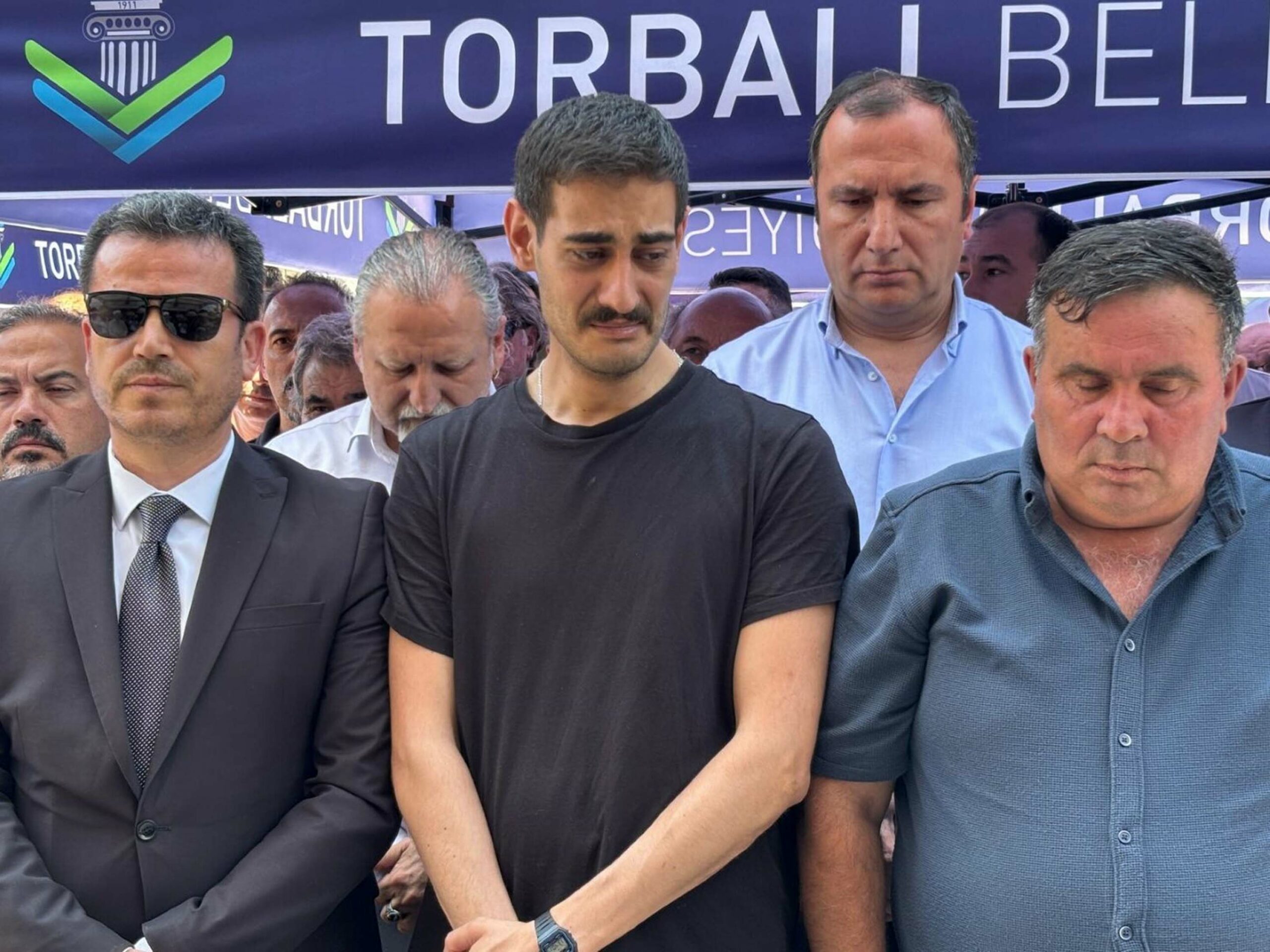 Irmak öğretmen, İzmir'de son yolculuğuna uğurlandı