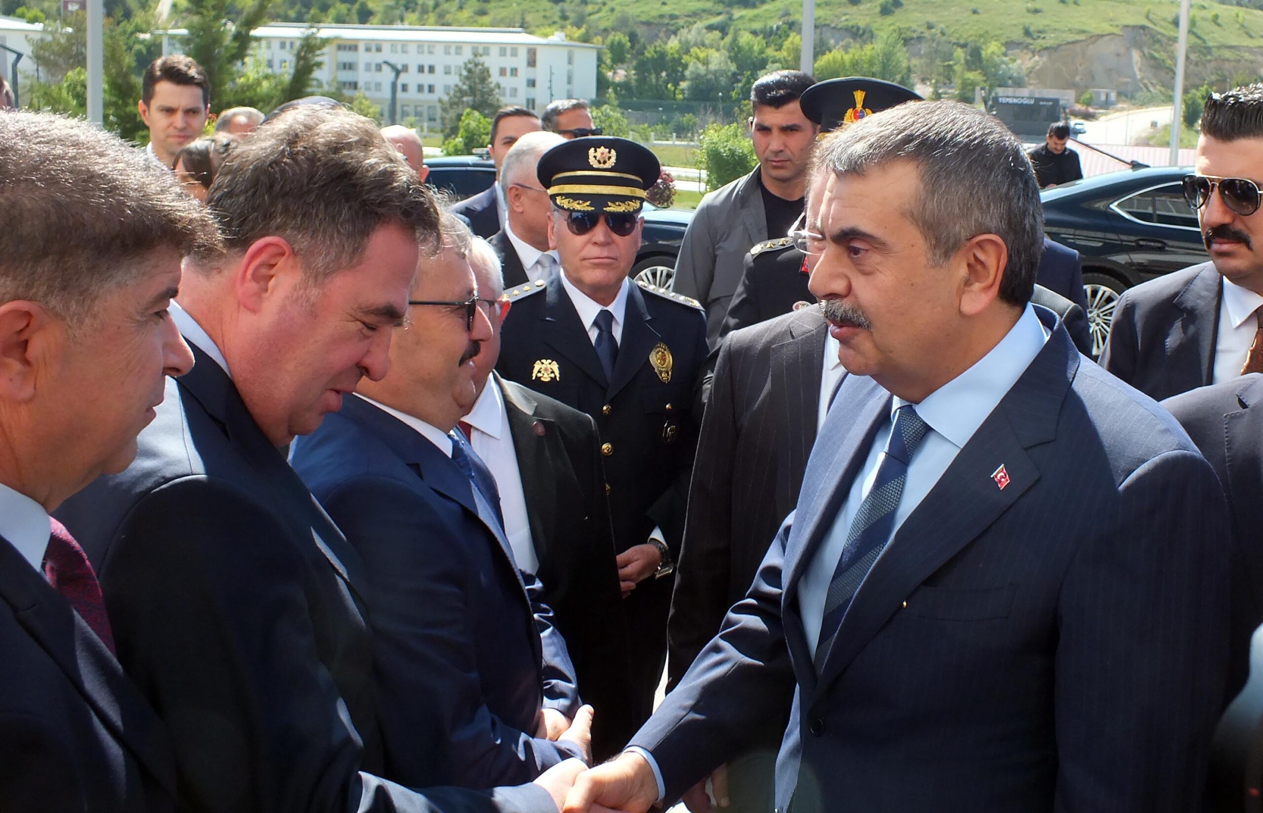 Bakan Tekin: Yarın yapılacak LGS’ye 1 milyon 226 bin 580 öğrenci başvuru yaptı