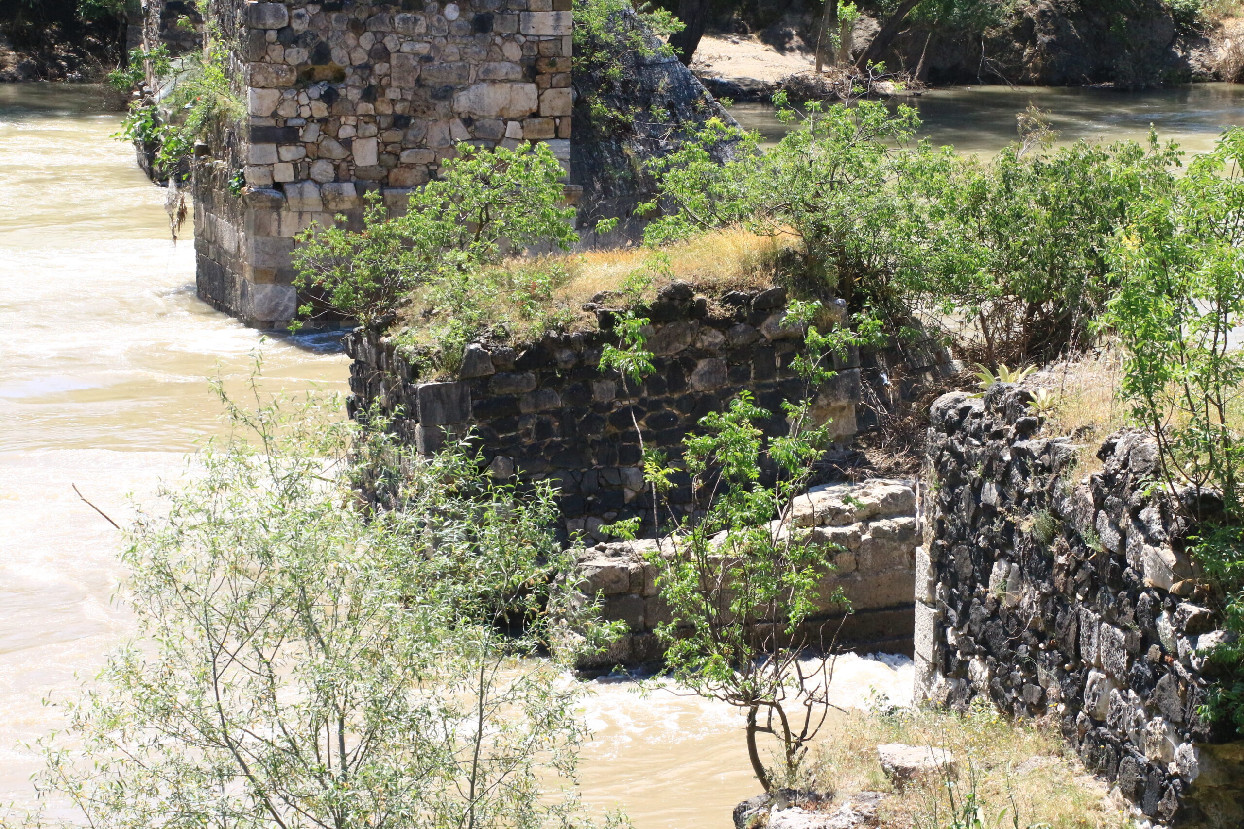 Tarihi köprünün adı ‘Boğazkesen Sultan Murat Han Köprüsü olarak değiştirildi
