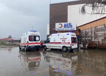 TIR'a çarpan motosikletin sürücüsü uzman çavuş, hayatını kaybetti