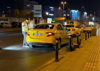 Mecidiyeköy’de taksicinin başına aldığı yumruk darbeleriyle ölümünde yeni görüntüler ortaya çıktı