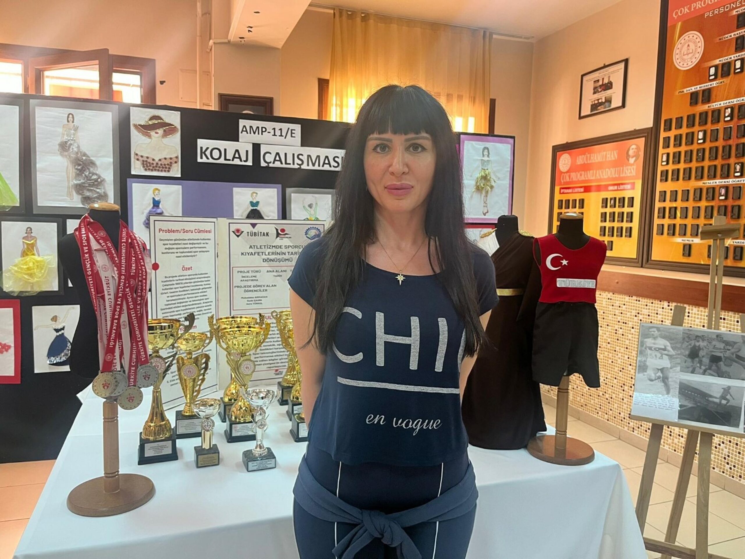 Atletizmdeki başarısını moda tasarım projesine dönüştürdü