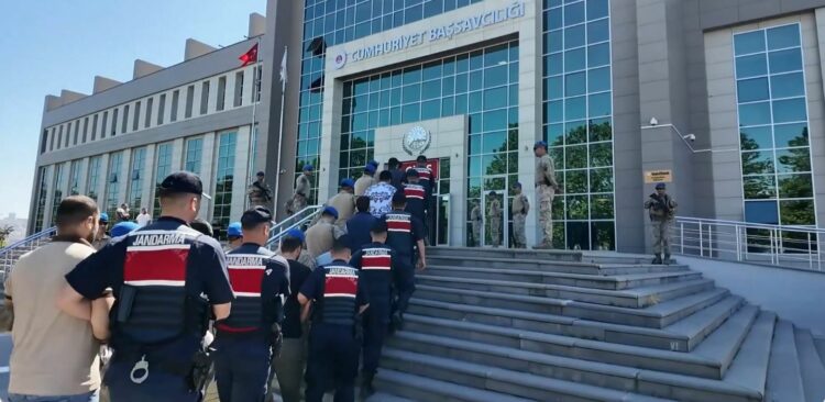 26 ilde DEAŞ operasyonları; 70 şüpheli yakalandı