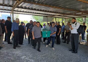 Nişanlısının öldürdüğü Lamiya ile babası toprağa verildi