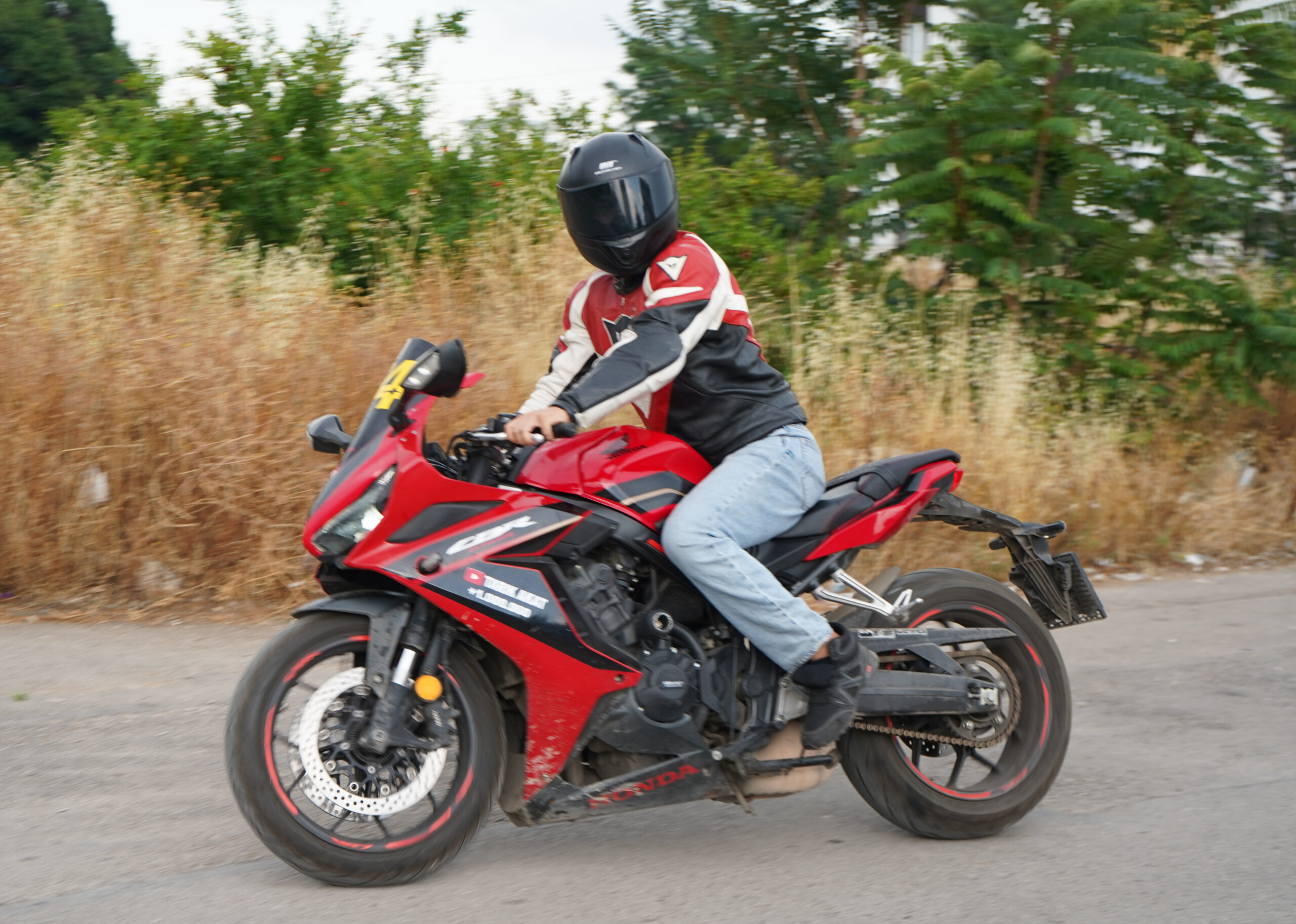 Doktorların 'yürüyemeyebilirsin' dediği Tarık, ölümden döndüğü motosiklete 5 yıl sonra yeniden bindi