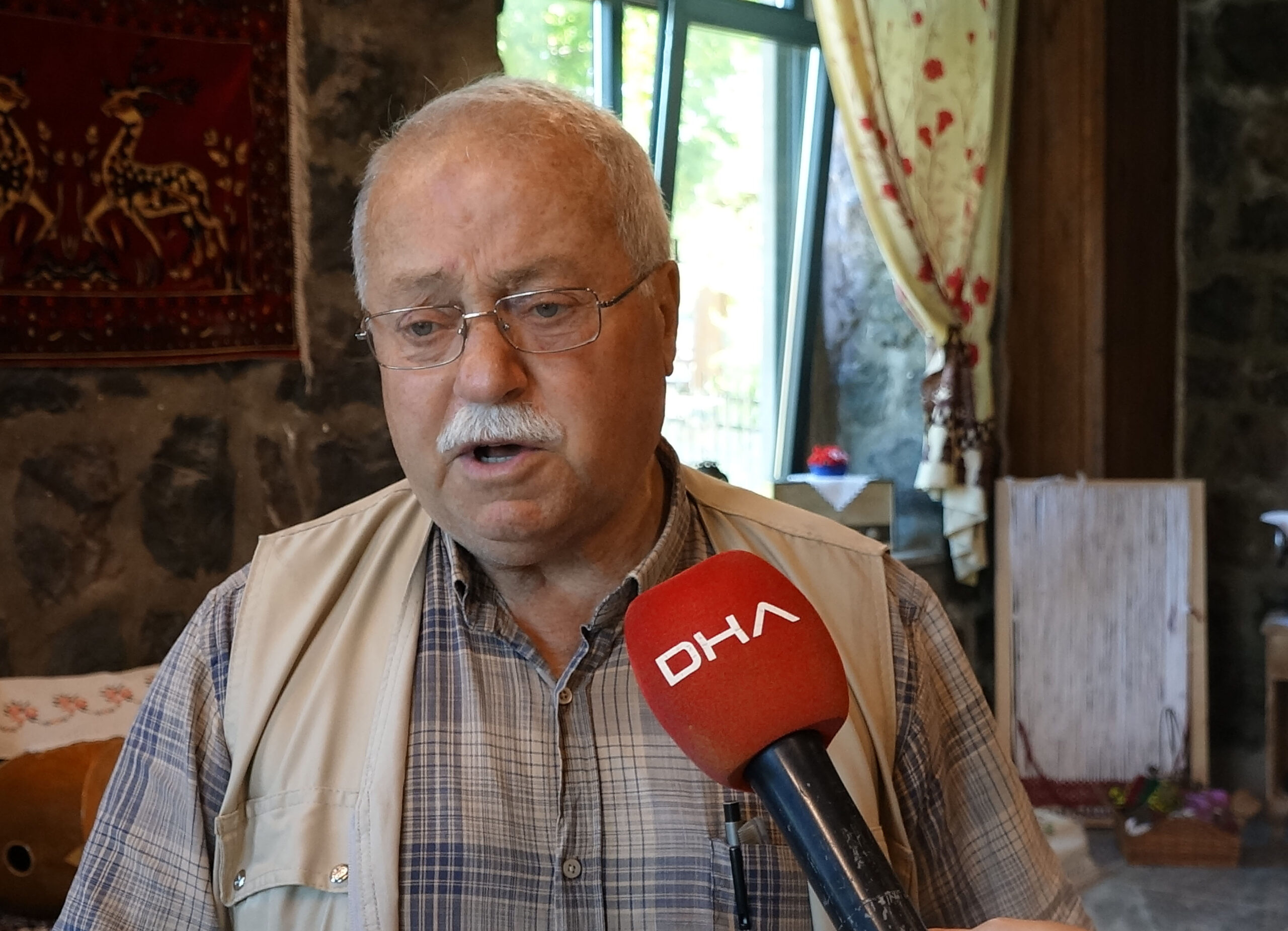Teknolojiden uzak, anılara yakın; köy evinde 70'lere yolculuk