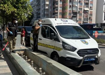 Antalya'ya gelen turist, otel odasında ölü bulundu