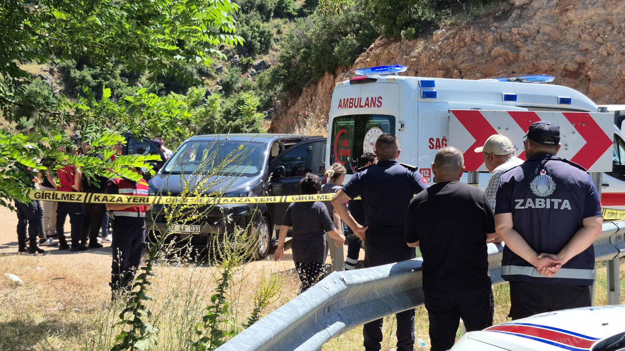 Araçta ölü bulunan Cansu ve Ufuk'tan biyolojik numune alındı, cenazeleri toprağa verildi