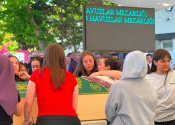 Denizde boğulan Nilsu, gözyaşlarıyla toprağa verildi