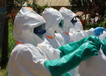 Fransa’da Ebola alarmı: Virüsle temas eden 5 kişi karantinaya alındı