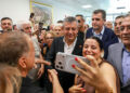 Özgür Özel Diyarbakır’da Demirtaş’ın selamını iletti: Başımızın gözümüzün üstünde