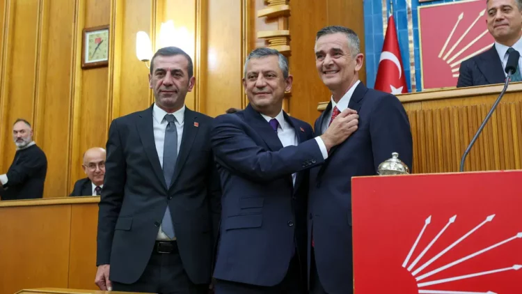 Ümit Dikbayır CHP'den istifa etti