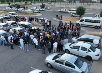Diyarbakır merkezli 5 ilde yasa dışı bahis operasyonu: 51 gözaltı