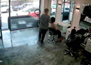 Avcılar’da 'Boyaya geleceğim' yalanıyla saçını yaptırdı para vermeden gitti; 'Bir daha dükkanıma gelmesin'