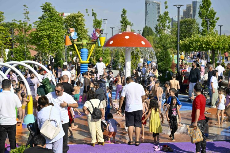 Atatürk Çocukları Doğal Yaşam Parkı bir haftada yaklaşık 50 bin ziyaretçiyi ağırla