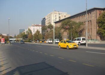 GMK Bulvarı’nda yürüyen adam kaybolmaz!