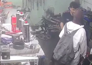 İstanbul'da erkekleri taciz ettiği iddia edilen kadın gözaltına alındı