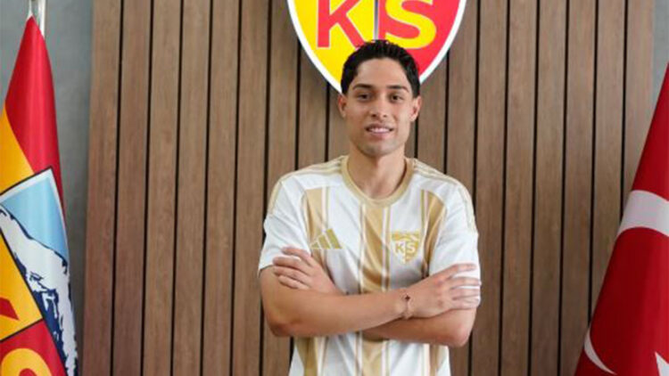 Kayserispor, Talha Sarıarslan ile 3 yıllık yeni sözleşme uzattı