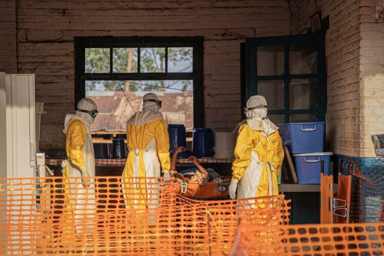 Ebola salgınında vaka sayısı 1406'ya yükseldi