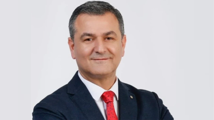 İzmit Belediyesi'nde başkanvekili Lütfü Obuz oldu