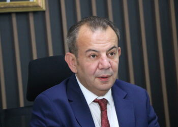 Tanju Özcan davasında karar: 'Nefret ve ayrımcılık' suçlamasından beraat etti