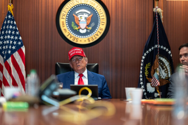 Trump İran’a bir hafta izin verdi