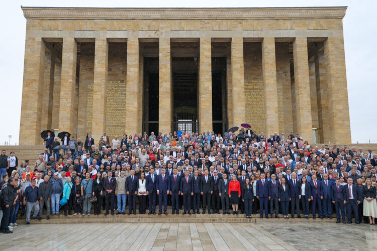 YENİ Parti'nin Merkez Yönetim Kurulu üyeleri belli oldu
