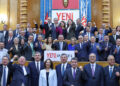 Özgür Özel duyurdu: "Yeni Parti'nin kuruluşu tamamlandı"