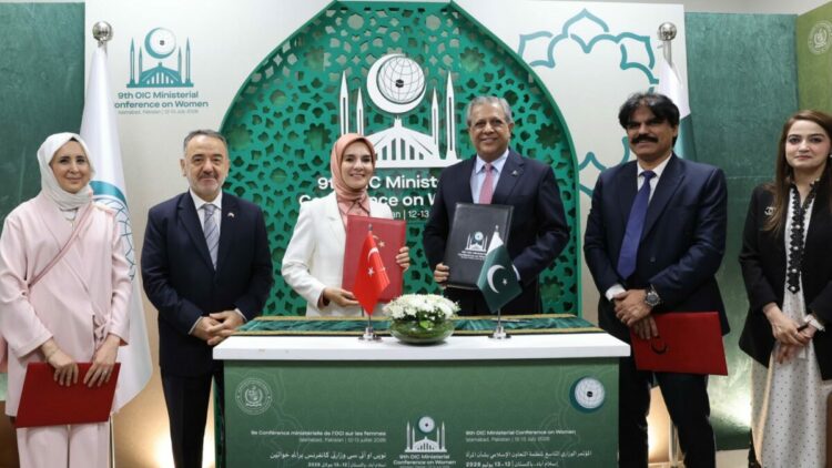 Aile ve Sosyal Hizmetler Bakanı Göktaş, Pakistan’da