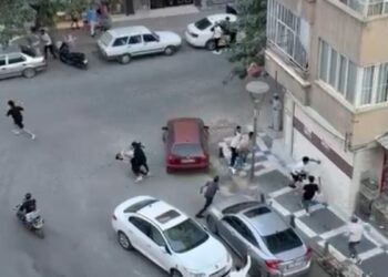 Şanlıurfa’da iki grup arasındaki kavga kamerada; 6 yaralı