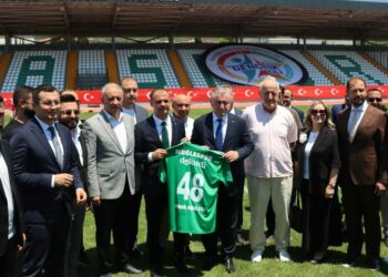 Bakan Bak'tan Muğlaspor'a stadyum müjdesi