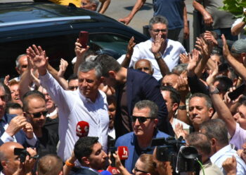 Özgür Özel: En son bir kişi kalsak da biz bu yoldan dönmeyiz