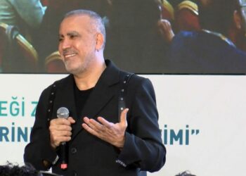Haluk Levent gözaltına alındı