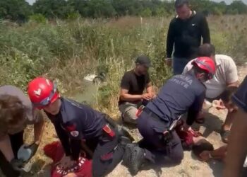 Sulama kanalına uçan otomobildeki anne ve oğlu kurtarılamadı