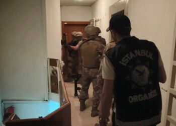 İstanbul merkezli 12 ilde 4 ayrı suç örgütüne operasyon: 74 gözaltı