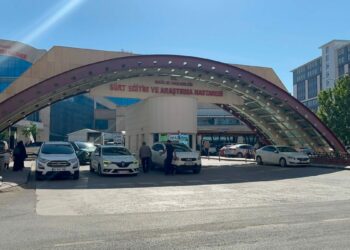 Siirt’te 6'ncı kattaki balkondan düşen 15 yaşındaki Cemre Esila öldü