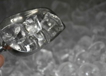 'Hijyenik olmayan buz, gıda zehirlenmesine neden olabilir'