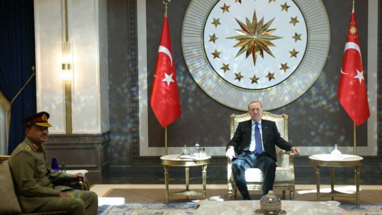 Cumhurbaşkanı Erdoğan, Pakistan Savunma Kuvvetleri Komutanı Munir'i kabul etti