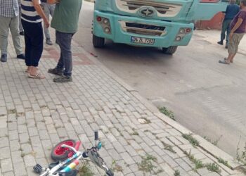 Bisikletiyle dolaşırken hafriyat kamyonunun çarptığı 6 yaşındaki Abdurrahman ağır yaralandı