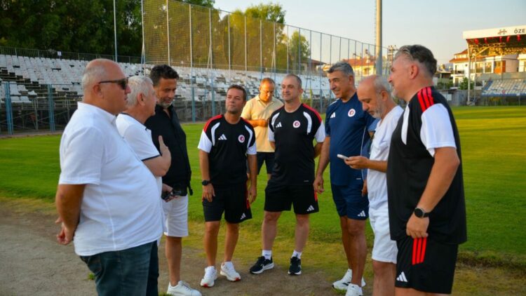 Fethiyespor sahaya indi