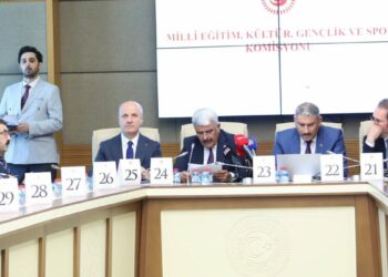 Öğrenci affına ilişkin düzenlemeleri içeren kanun teklifi, komisyonda kabul edildi