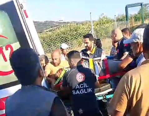 Bursa'da freni boşalan traktörün altında kalan sürücü ağır yaralandı