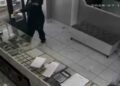 Kuyumcu soyguncusu 2 saatte yakalandı; İnternetten ‘Soygun nasıl yapılır’ araştırması yapmış