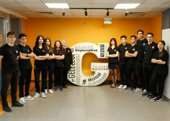 'Yapay zekayı kullanan değil, üreten gençler yetiştireceğiz'
