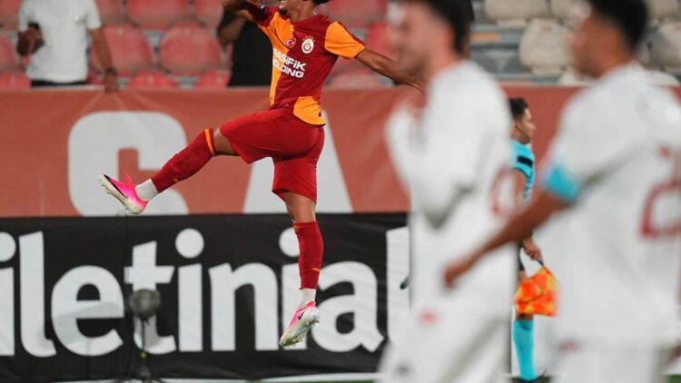 Galatasaray, hazırlık maçında Ümraniyespor’u 5-1 yendi