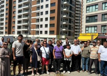 Örnekköy Kentsel Dönüşüm Projesi'nde hak sahiplerinden anahtarlı eylem