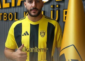 Aliağa FK'da Samet takımda kaldı