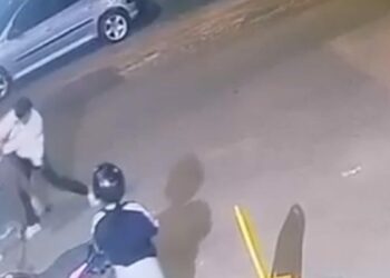 Tekirdağ'da bıçaklı kavga kamerada; 1 yaralı