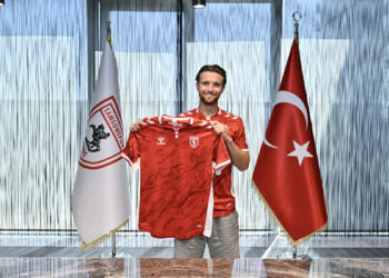 Samsunspor, Elliot Watt ile 4 yıllık sözleşme imzaladı