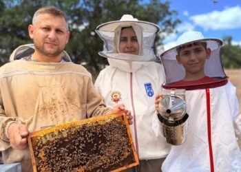 Pandemide 2 kovanla başladığı arıcılıkta 180 kovanlık işletme kurdu